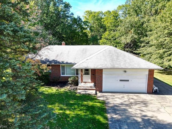 2918 Emerald Lakes Boulevard , Willoughby Hills, OH 44092