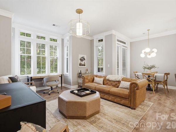 2810 Selwyn Avenue, Unit 210, Charlotte, NC 28209