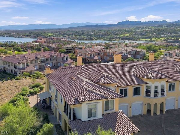 18 Via Visione , Unit 102, Henderson, NV 89011