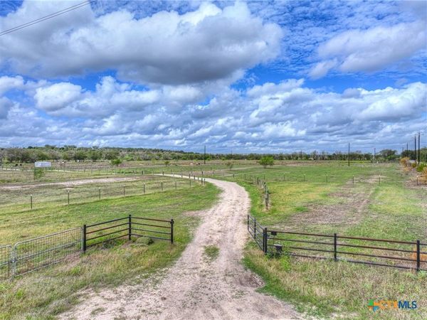 2551 Scull Road, San Marcos, TX 78666