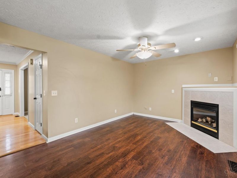 2899 Creekside Drive, Fairfield Township, OH 45011 Photo 2