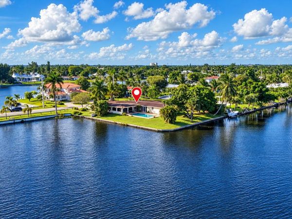 7438 Pine Tree Lane, West Palm Beach, FL 33406