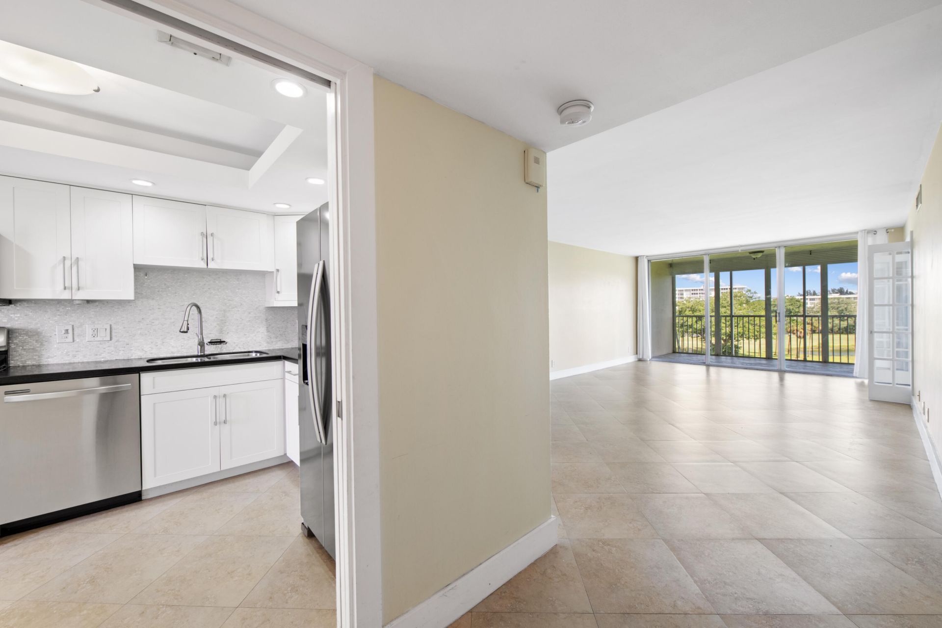 2851 S Palm Aire Drive, Unit 503, Pompano Beach, FL 33069 Photo