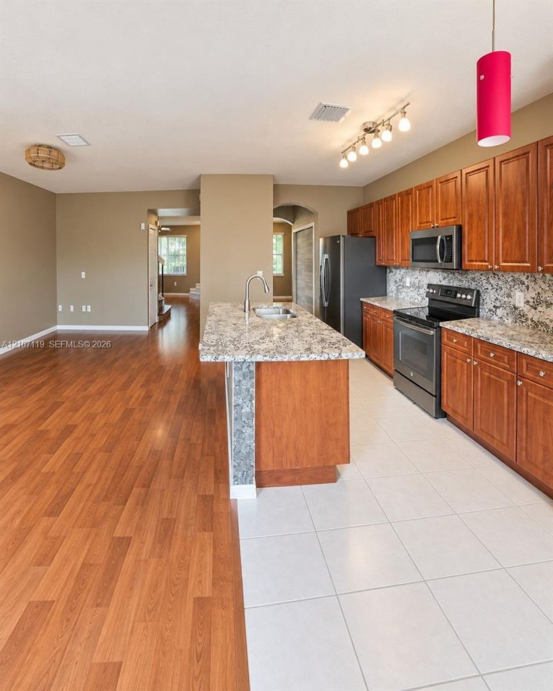 10828 SW 243rd St , Unit 1028, Homestead, FL 33032 Photo