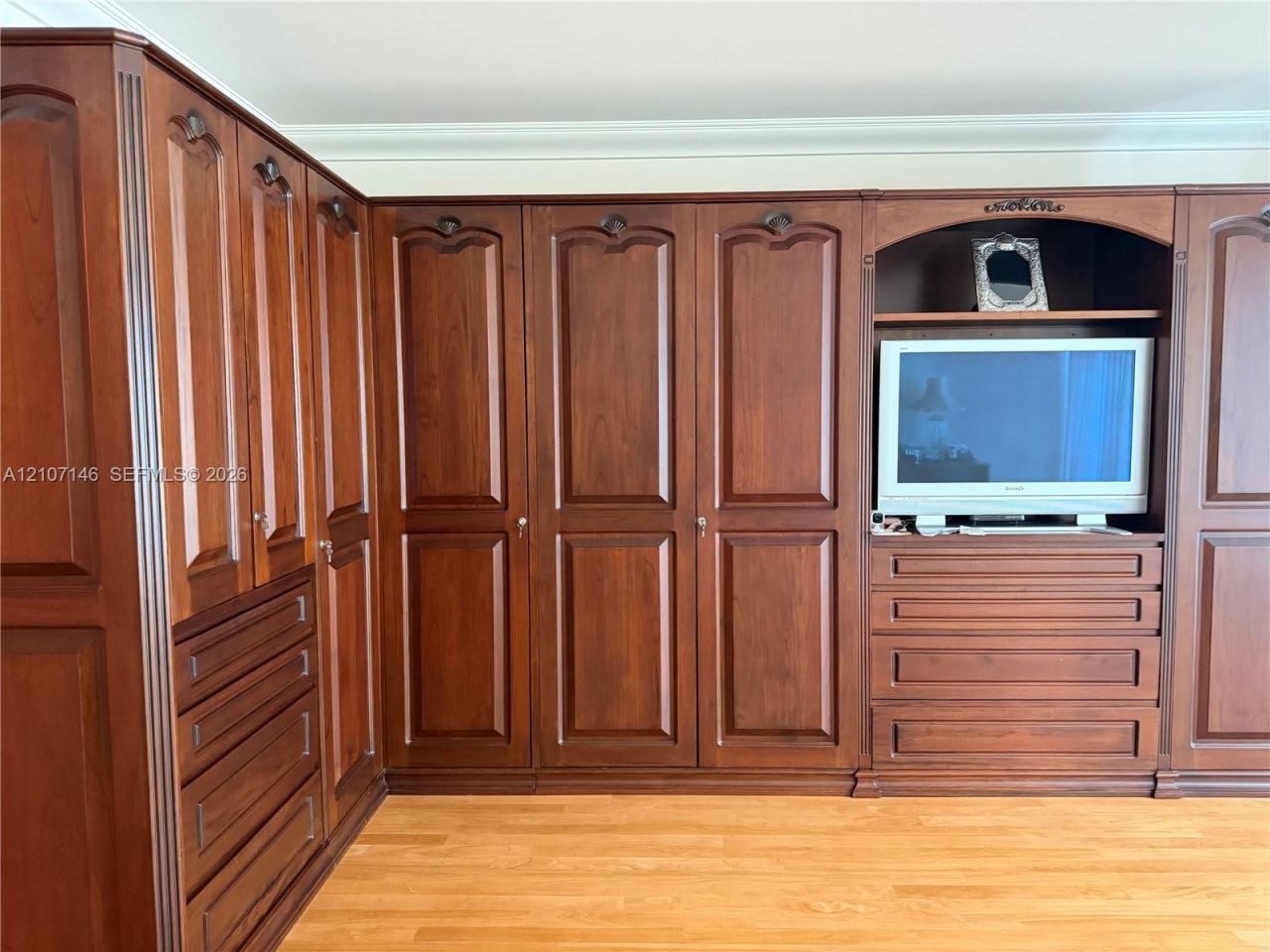 10101 Collins Ave , Unit 9A, Bal Harbour, FL 33154 Photo