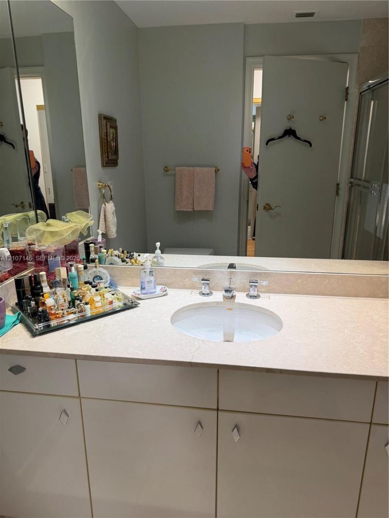 10101 Collins Ave , Unit 9A, Bal Harbour, FL 33154 Photo