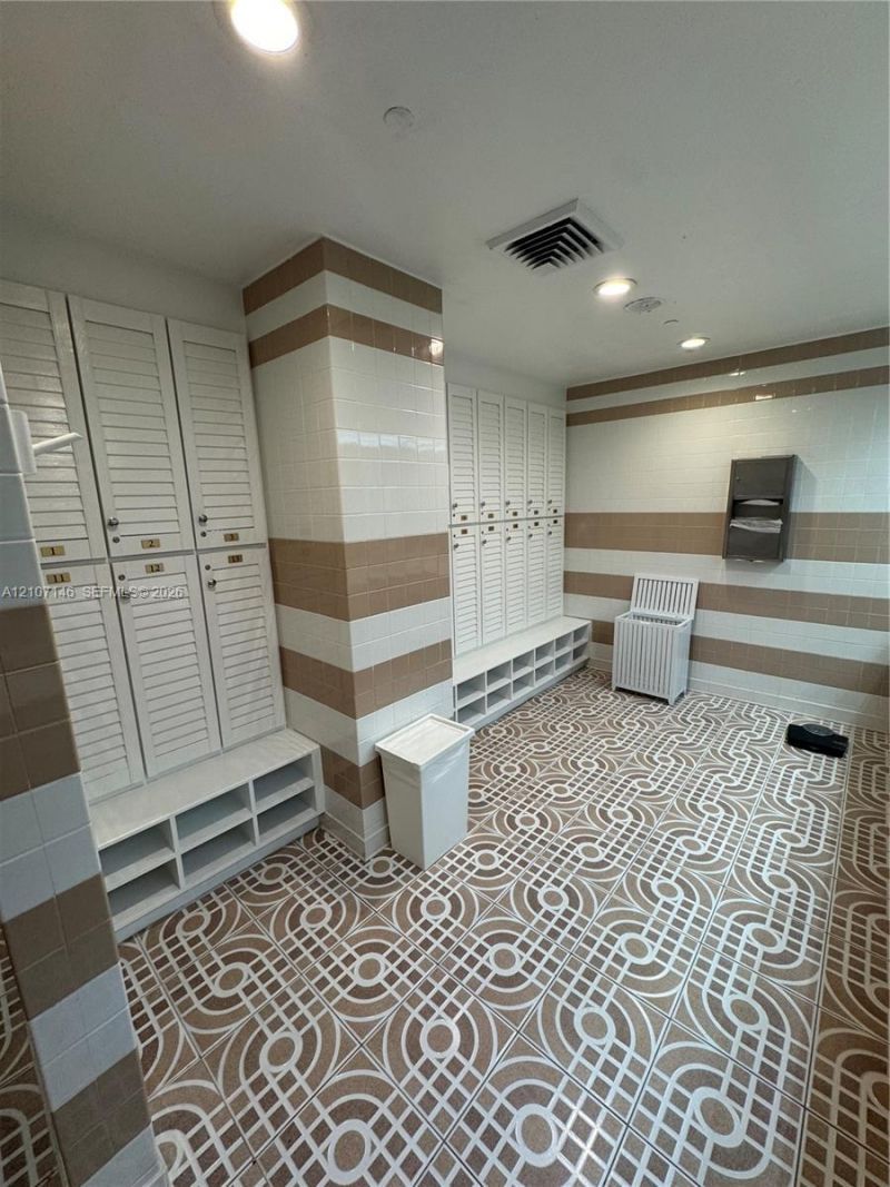 10101 Collins Ave , Unit 9A, Bal Harbour, FL 33154 Photo