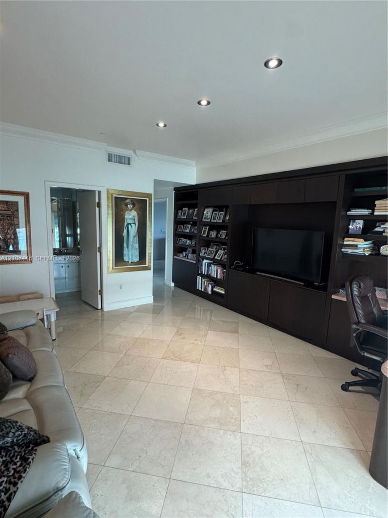 10101 Collins Ave , Unit 9A, Bal Harbour, FL 33154 Photo