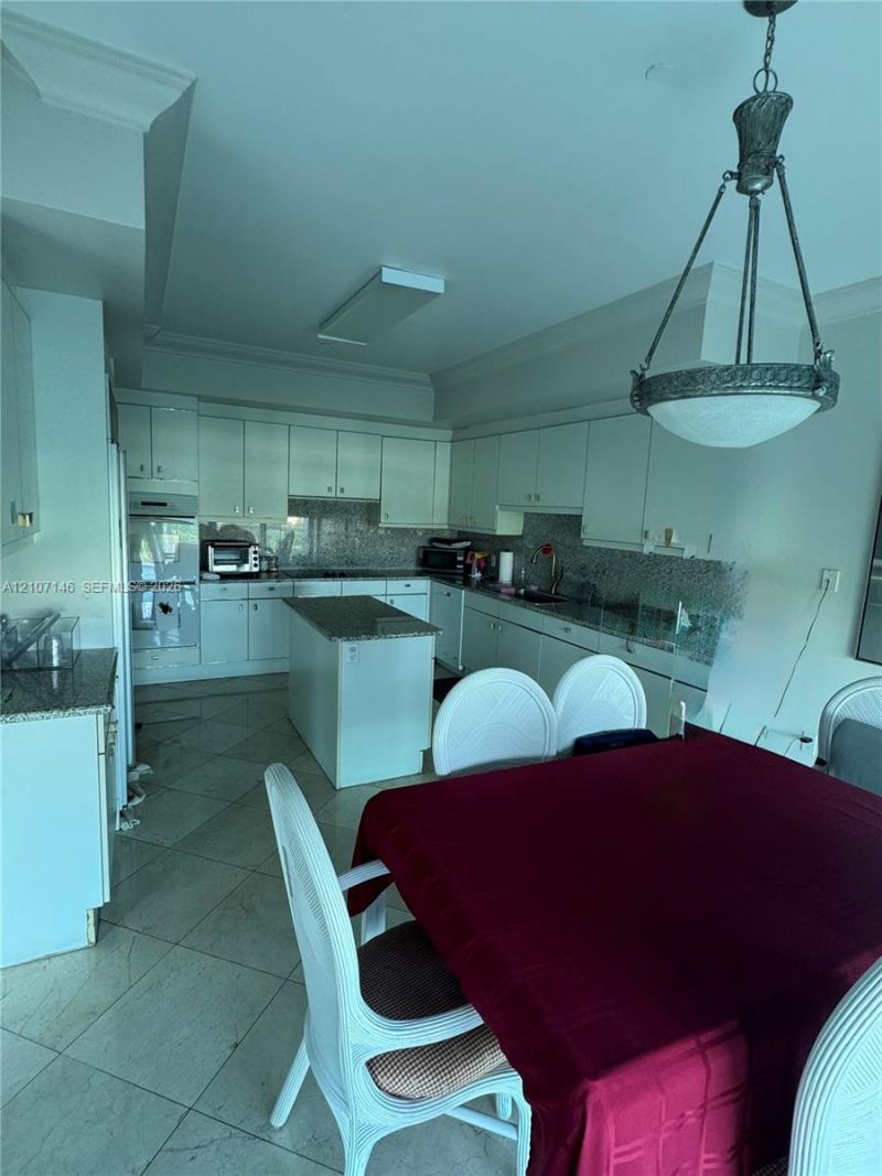 10101 Collins Ave , Unit 9A, Bal Harbour, FL 33154 Photo
