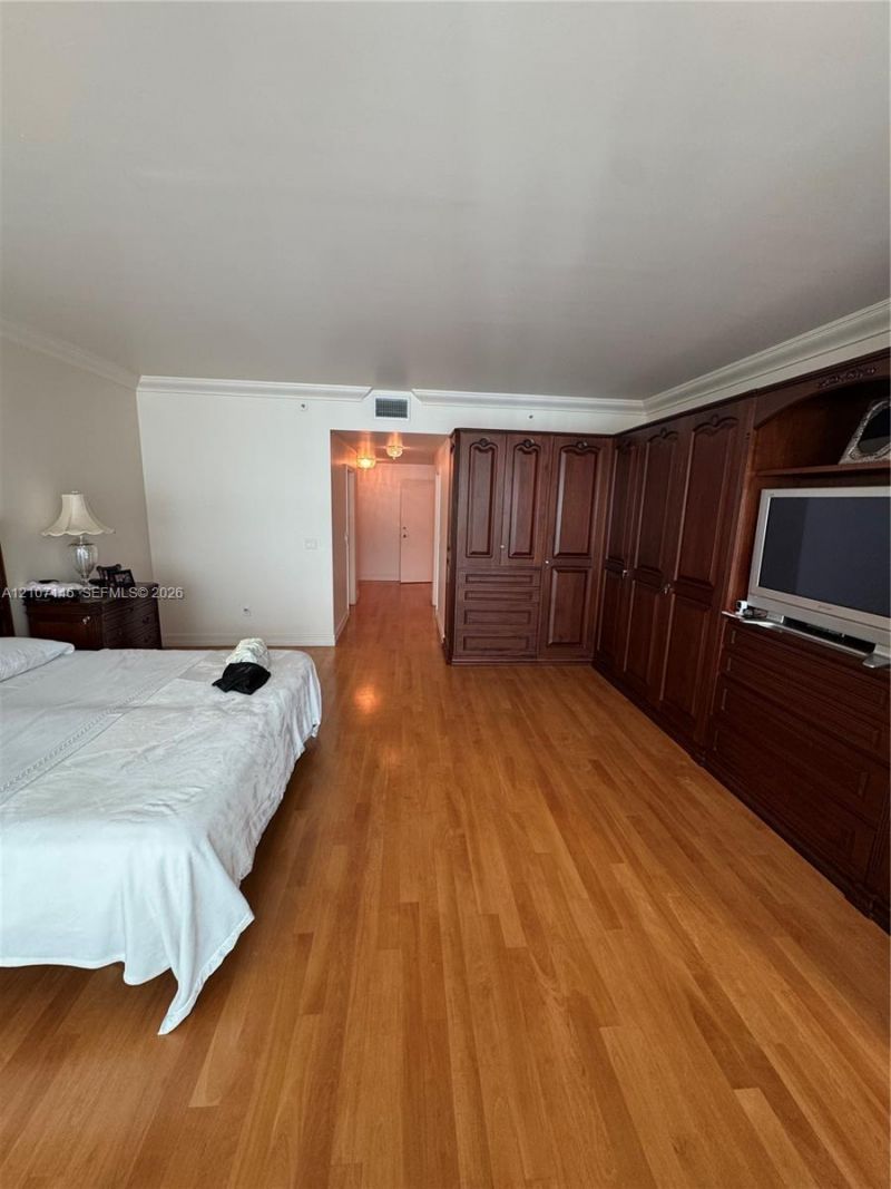 10101 Collins Ave , Unit 9A, Bal Harbour, FL 33154 Photo