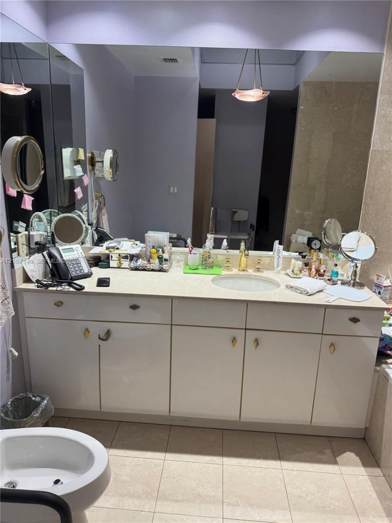 10101 Collins Ave , Unit 9A, Bal Harbour, FL 33154 Photo