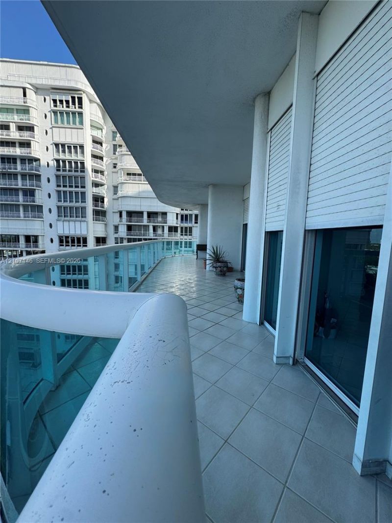10101 Collins Ave , Unit 9A, Bal Harbour, FL 33154 Photo