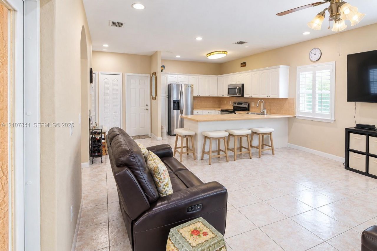 16240 NW 91st Ct , Miami Lakes, FL 33018 Photo