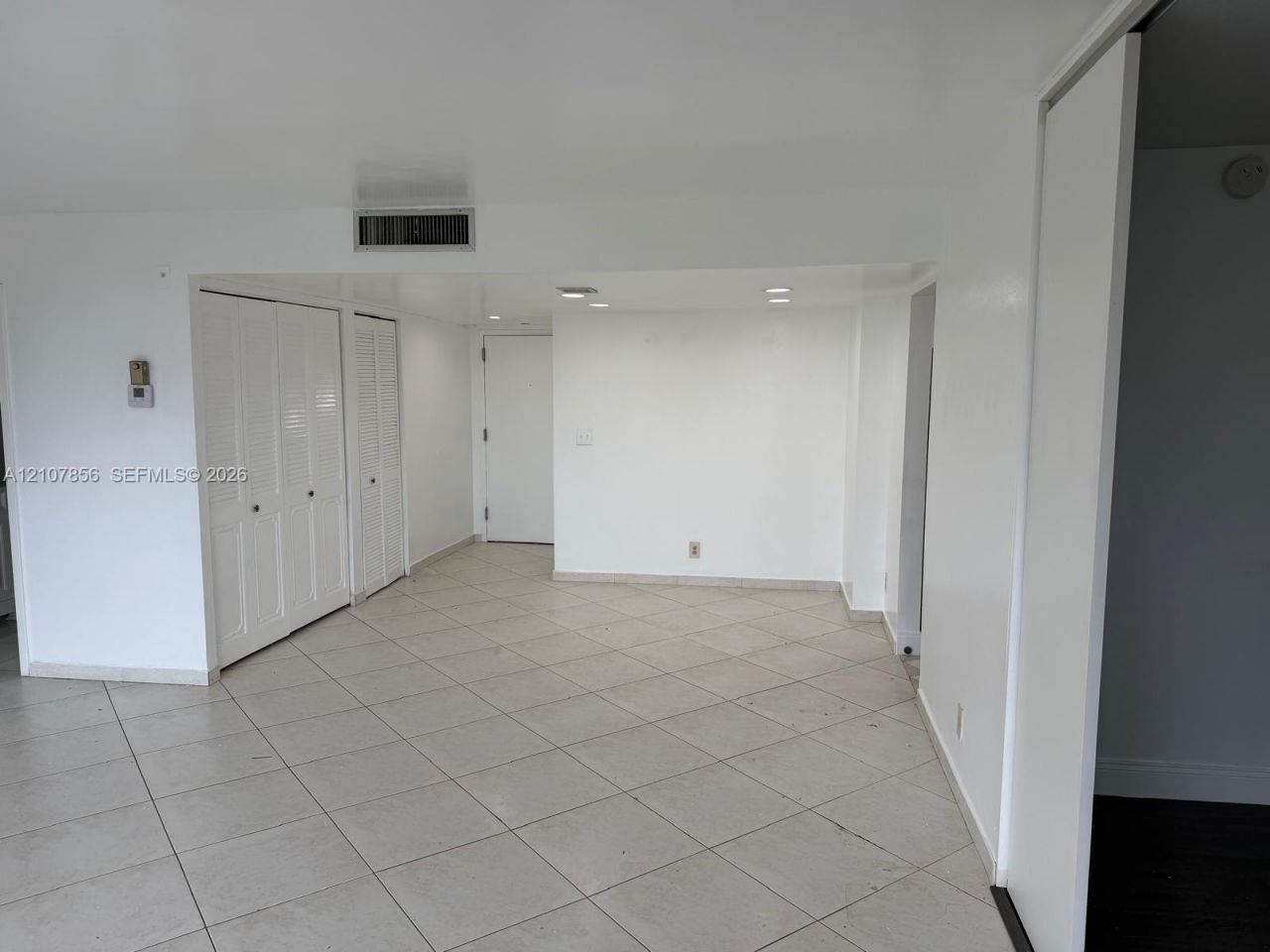 2049 S Ocean Dr , Unit 407, Hallandale Beach, FL 33009 Photo