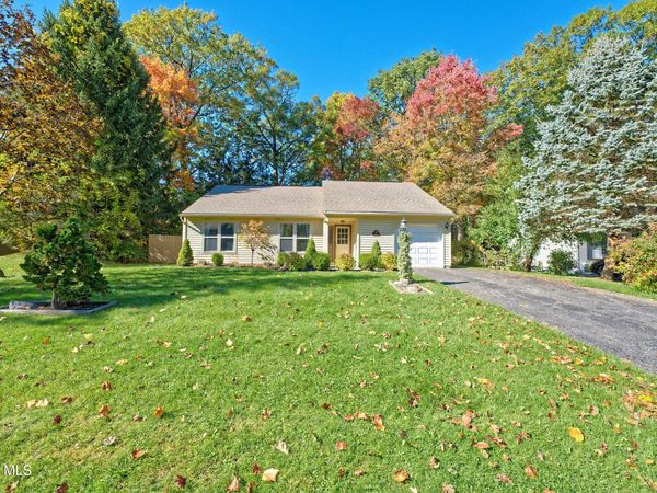 638 Top Ridge Drive, Albany, NY 12203