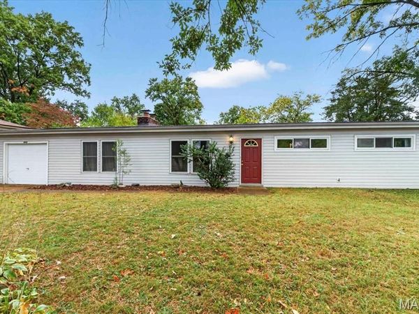 4901 Mount Royal Road , St Louis, MO 63128
