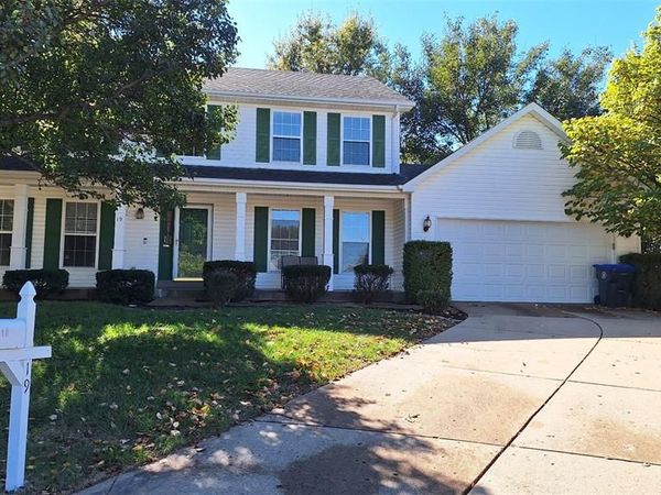 19 Kingsmont Court, St Peters, MO 63376