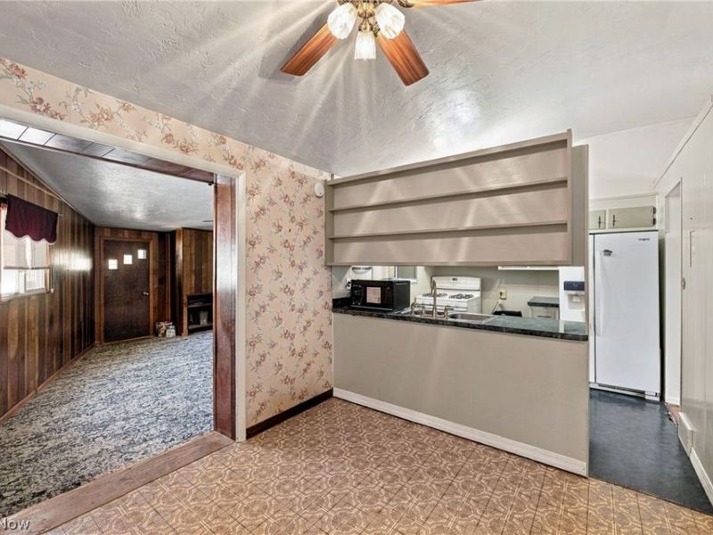 13670 Brookdale Avenue, Brook Park, OH 44142 Photo 5