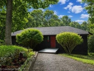 5900 Sylvan Road , Sharon Township, Mi 48158