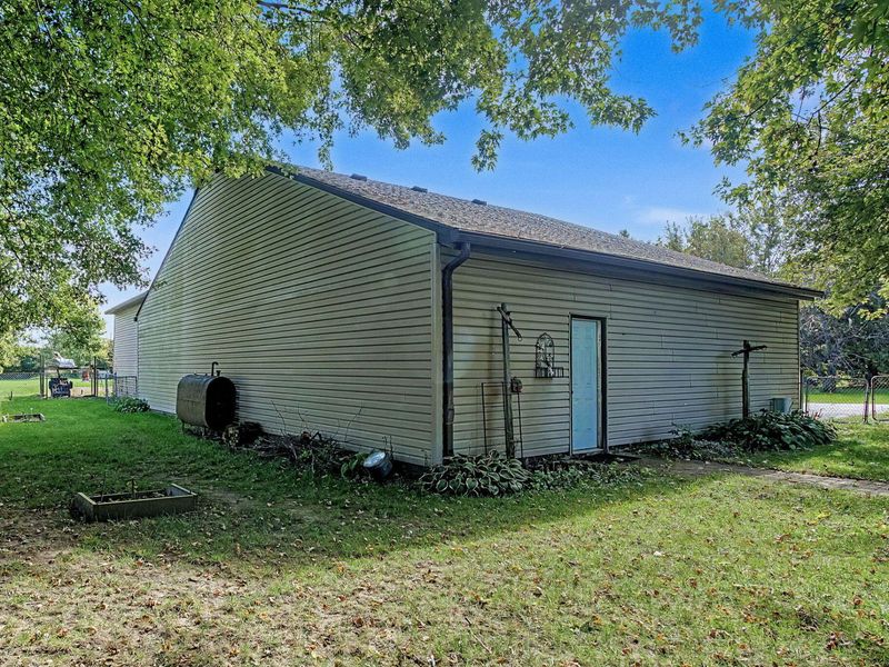 8145 S Palmer Road, New Carlisle, OH 45344 Photo 44