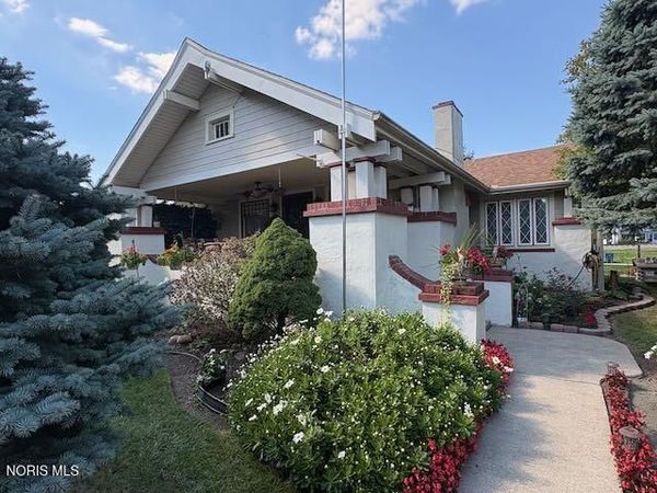 1704 Gilbert Road , Toledo, OH 43614