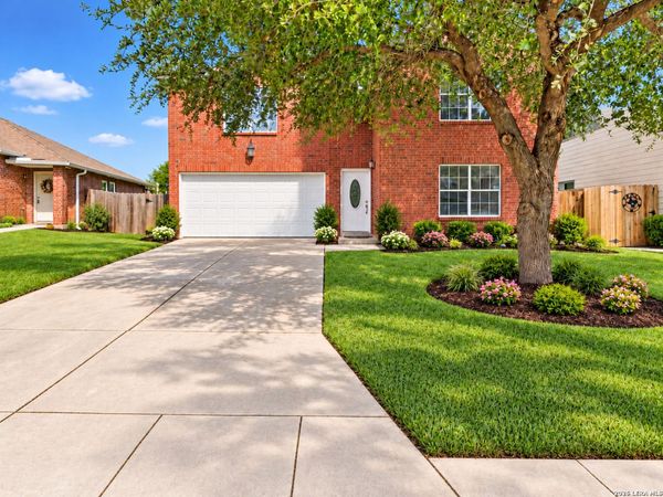 9011 Via Hermosa, San Antonio, TX 78245
