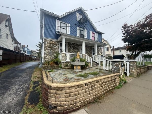 121 W Clinton St, Dover, NJ 07801