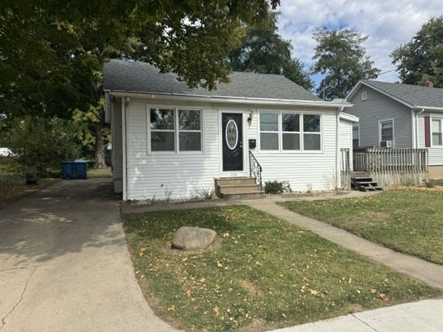 Main Photo