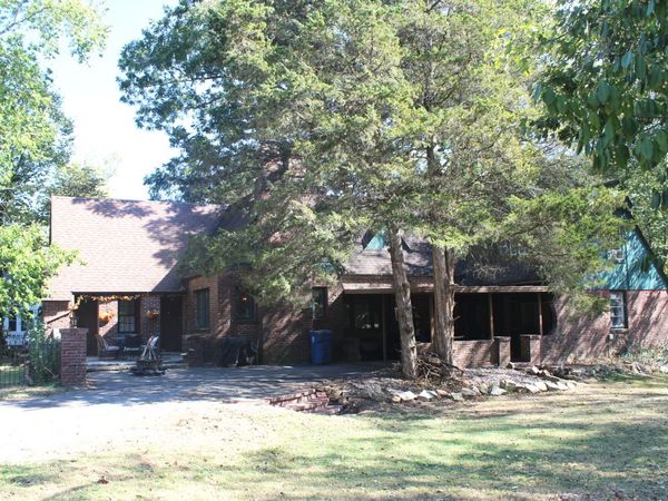 1032 Fairfield Road , Mt Vernon, IL 62864