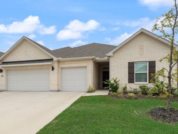 801 Vineyard Way, Forney, TX 75126