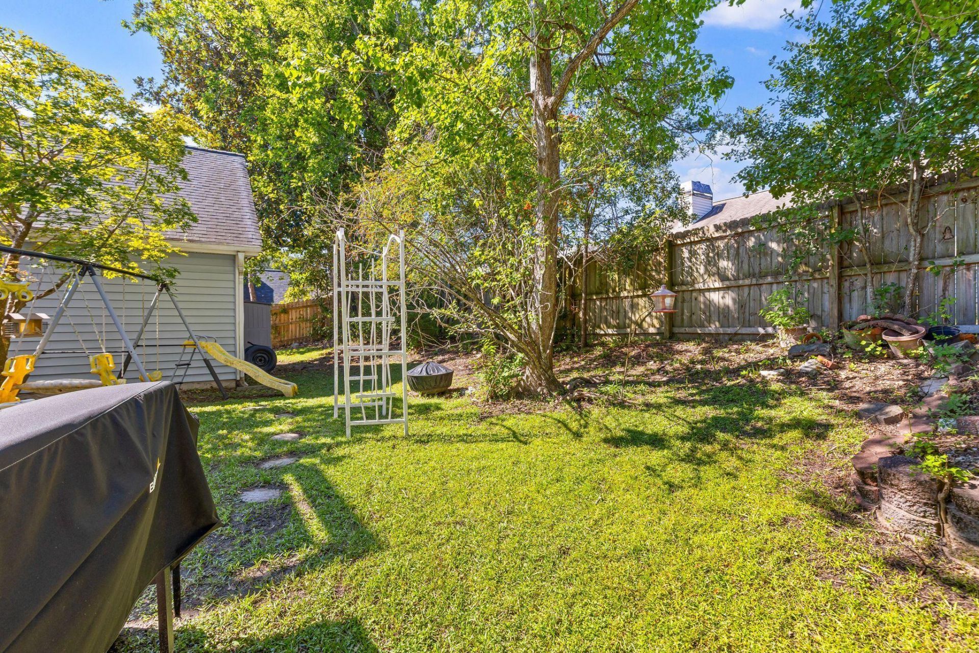 103 Red Cypress Drive Photo 29