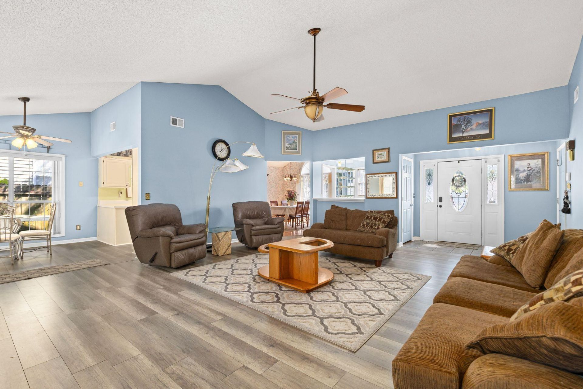 103 Red Cypress Drive Photo 6