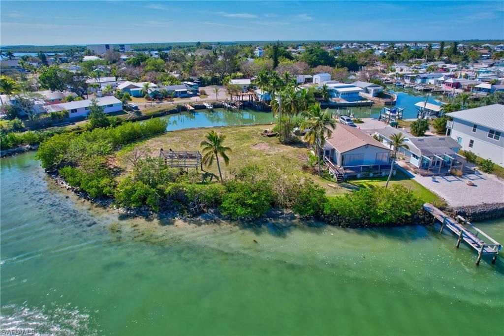 105 Bayshore Way, Goodland, FL 34140 Photo