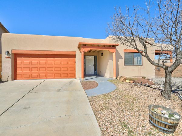 937 Loma Pinon Loop NE, Rio Rancho, NM 87144