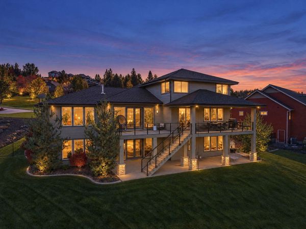 242 N Legacy Ridge Dr, Liberty Lake, WA 99019