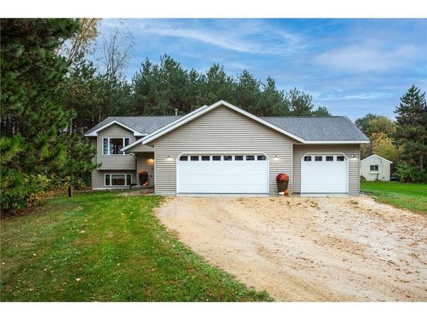1225 County Road, New Richmond, WI 54017