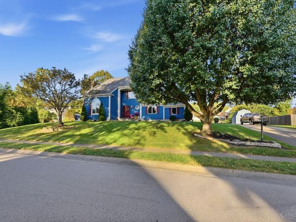 339 Saint James Place, Springboro, OH 45066