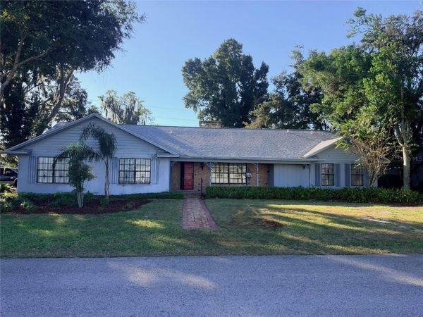 2000 FAIRWAY DRIVE , EUSTIS, FL 32726