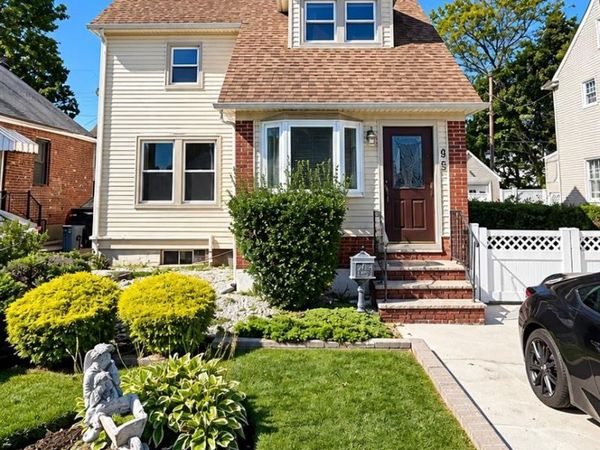 95 Heathcote Road, Elmont, NY 11003