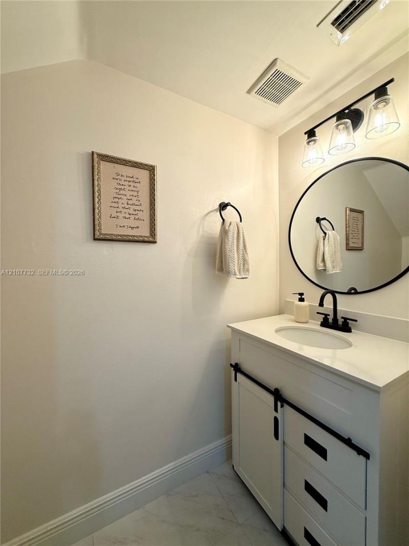 153 SE 28th Pl, Unit 7, Homestead, FL 33033 Photo