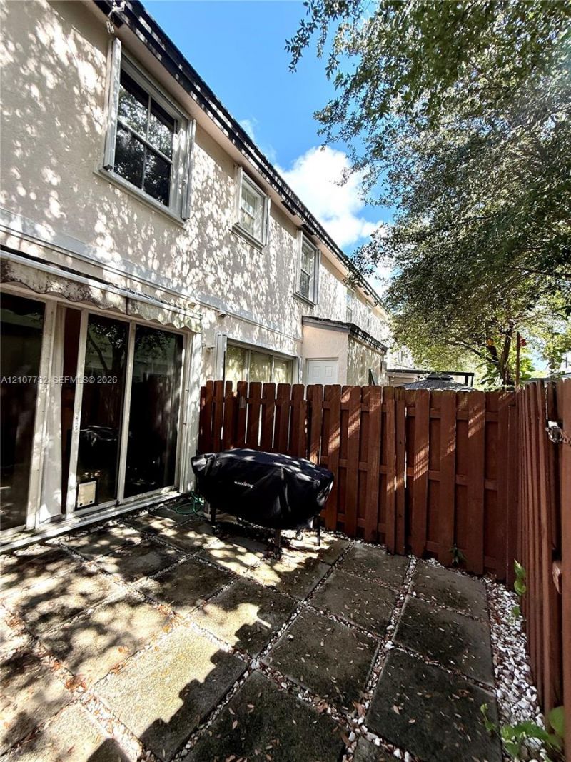 153 SE 28th Pl, Unit 7, Homestead, FL 33033 Photo