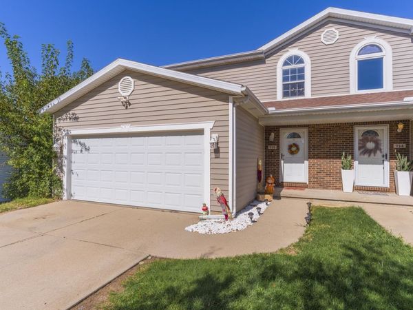 712 Clairidge CC Green , Normal, IL 61761