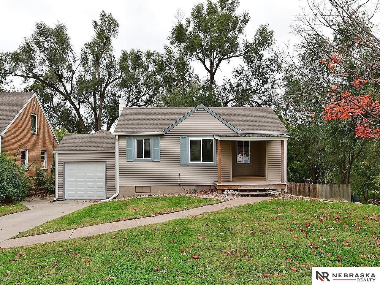 3332 N 205th Street, Elkhorn, NE 68022 Main Photo