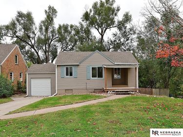 3332 N 205th Street, Elkhorn, NE 68022