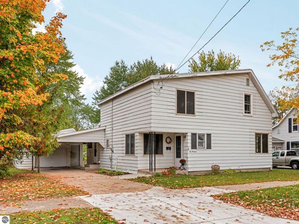619 Linden Street, Cadillac, MI 49601