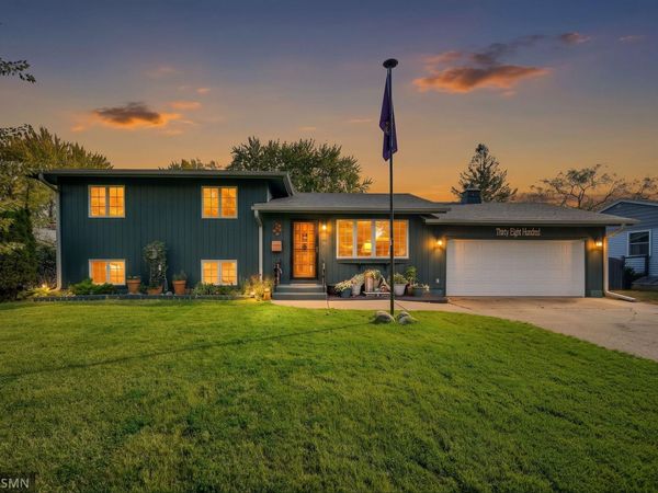 3800 Gettysburg Avenue N, New Hope, MN 55427