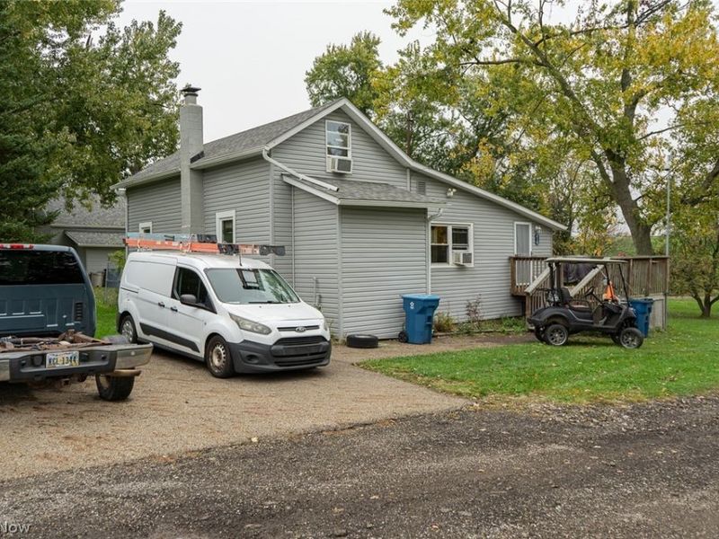 220,210 Kent Avenue NE, Hartville, OH 44632 Photo 1