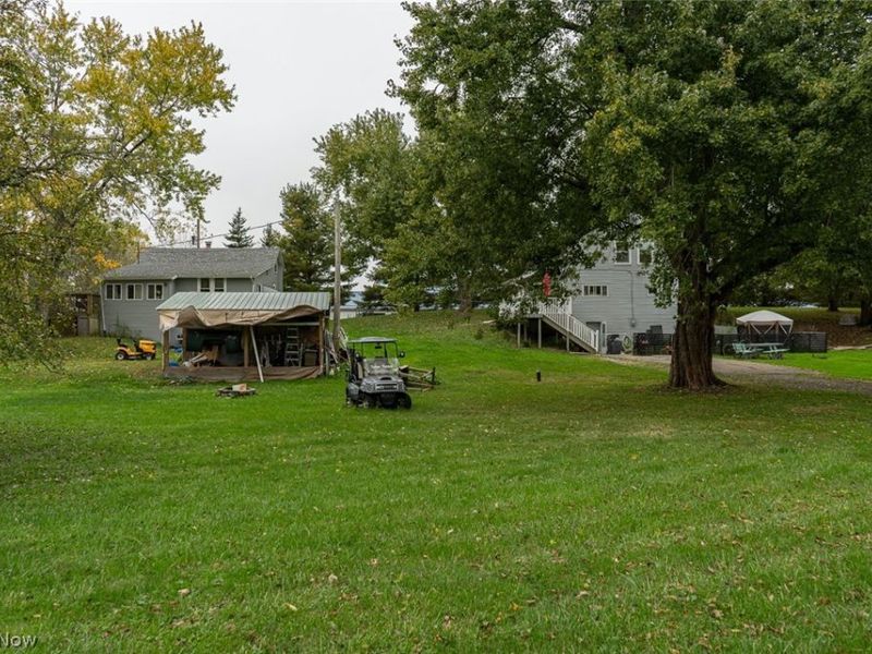 220,210 Kent Avenue NE, Hartville, OH 44632 Photo 10