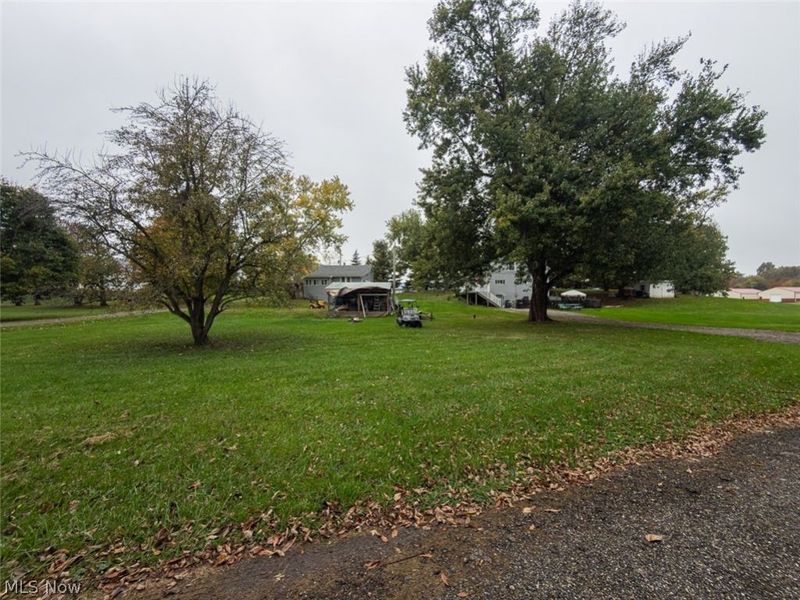 220,210 Kent Avenue NE, Hartville, OH 44632 Photo 11