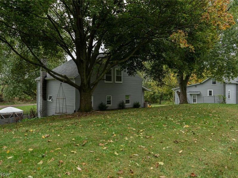 220,210 Kent Avenue NE, Hartville, OH 44632 Photo 7